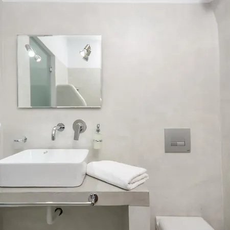 Elena * Agia Anna (Naxos)