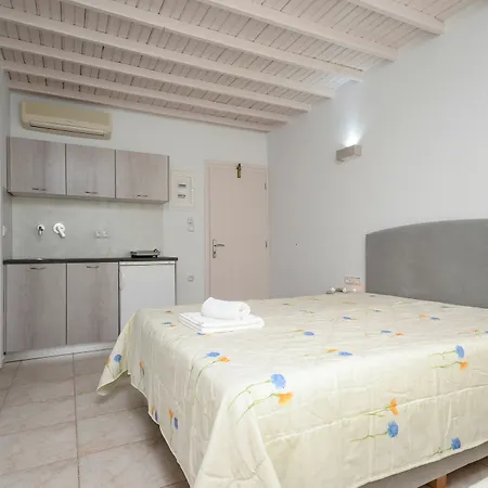 Elena Apartment *